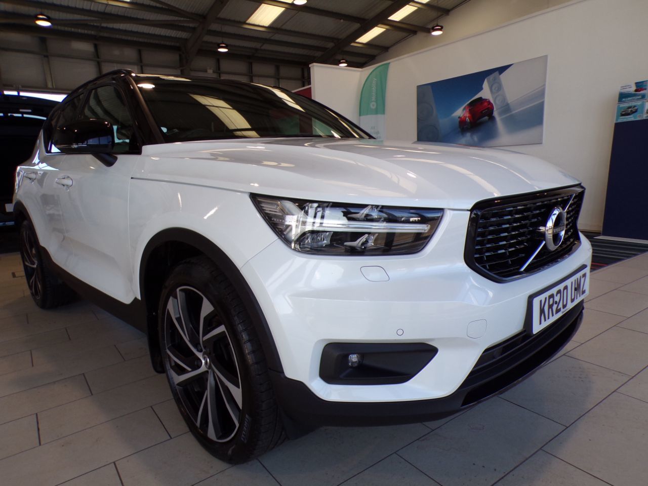 2020 Volvo XC40